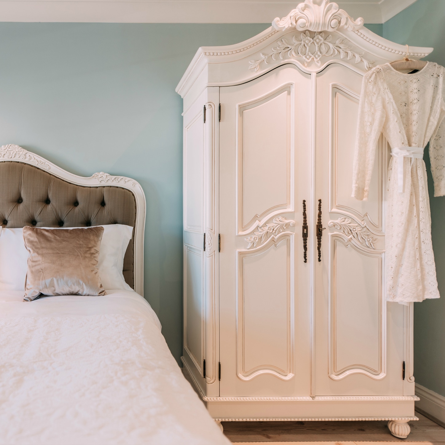 French White Hand Carved Double Armoire Wardrobe Furniture La