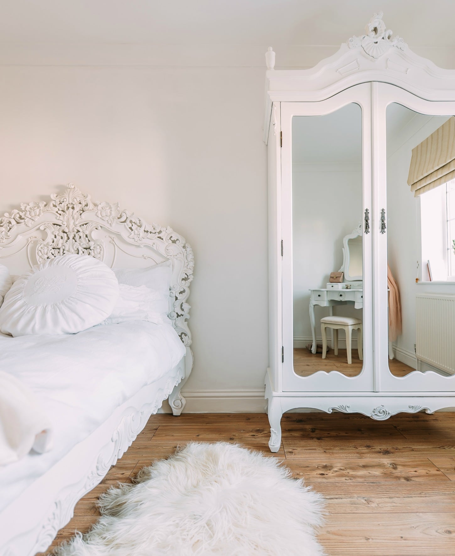 Rococo Hand Carved French White King 5ft Bed Furniture La Maison Chic