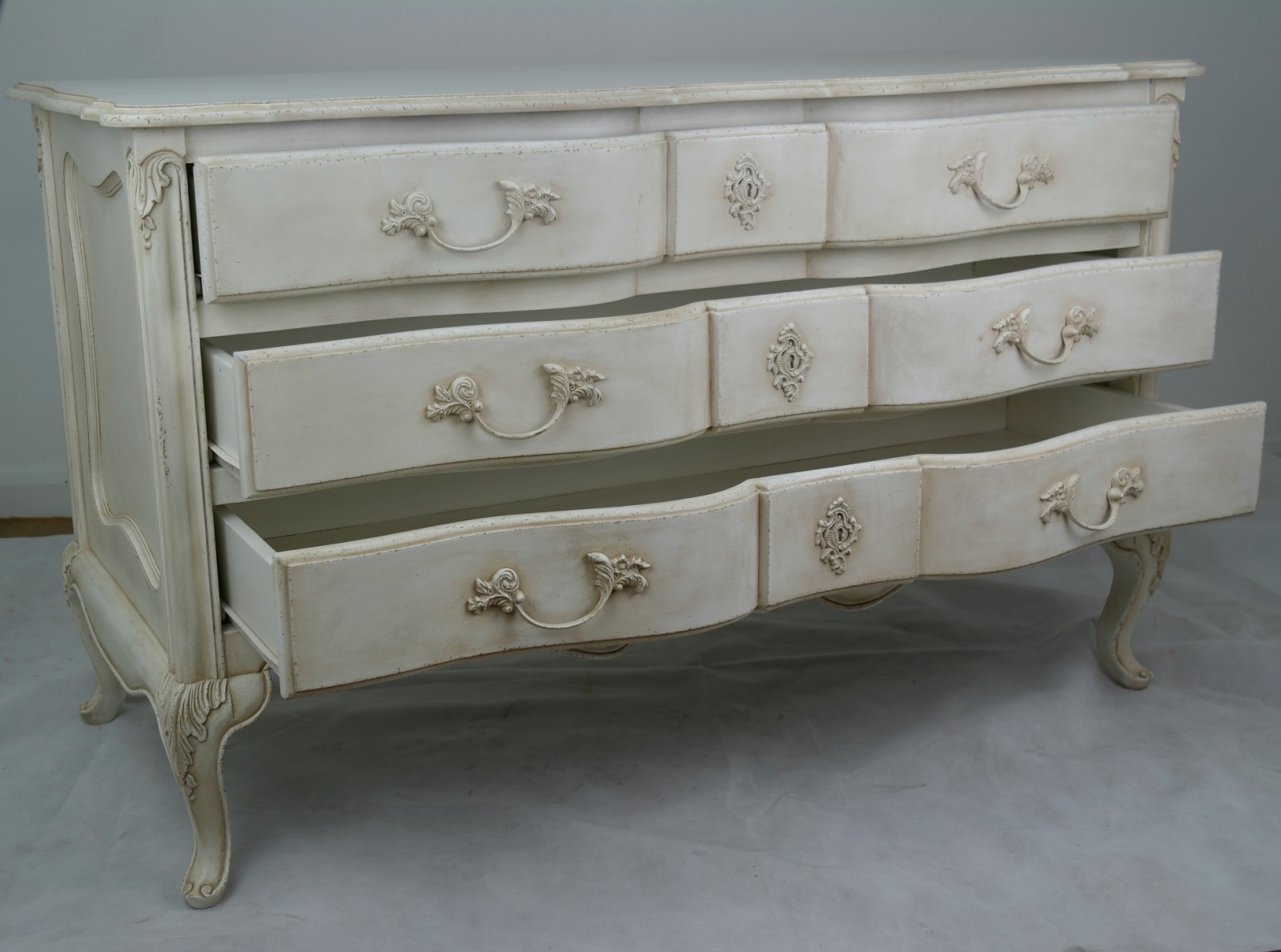 Vintage Fleur Ivory Aged Chest Of Drawers Furniture La Maison