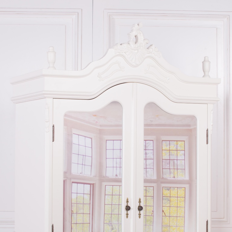 Double Armoire UK