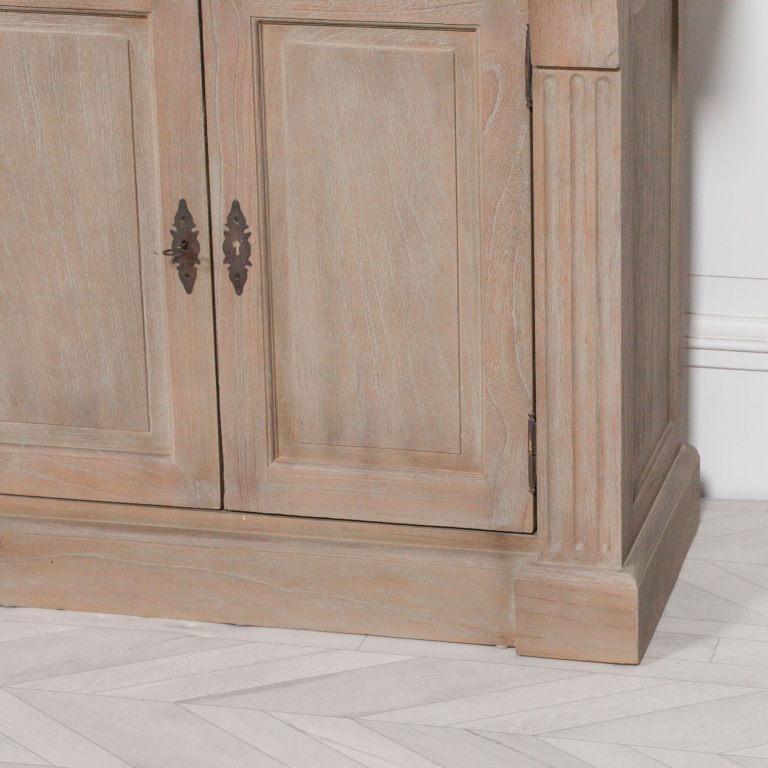 Lussan Bookcase UK