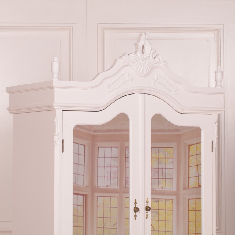 Double Armoire UK