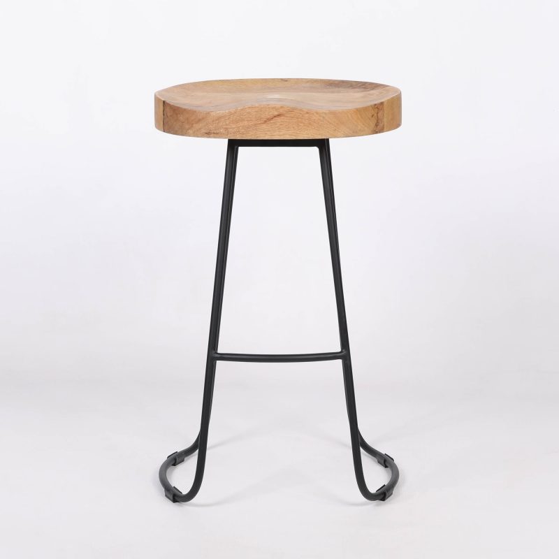 Industrial 64cm Tractor Style Mango Wooden Seat Black Finish Iron Metal Medium Bar Stool Bar Stool UK