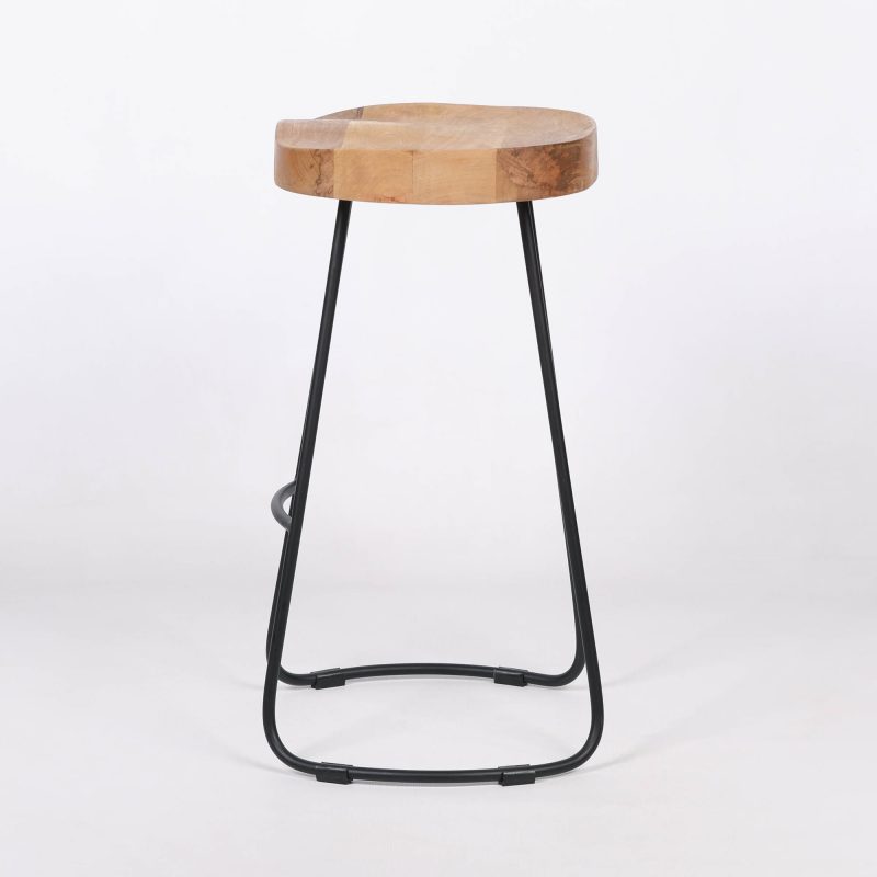 Industrial 64cm Tractor Style Mango Wooden Seat Black Finish Iron Metal Medium Bar Stool Bar Stool UK