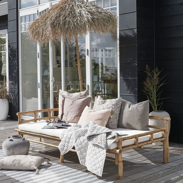 White Cushion UK