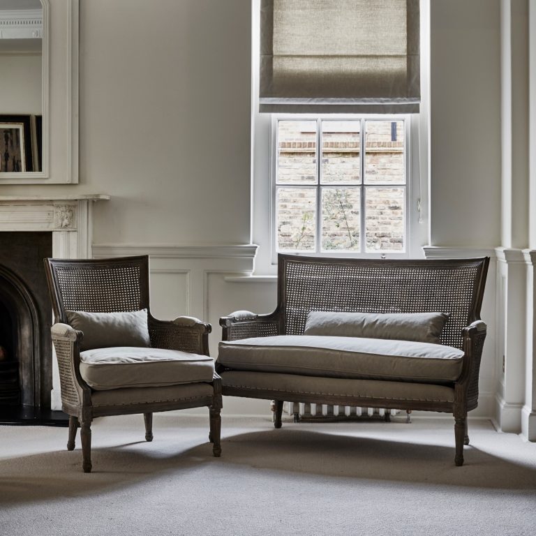 Wash Settee  UK