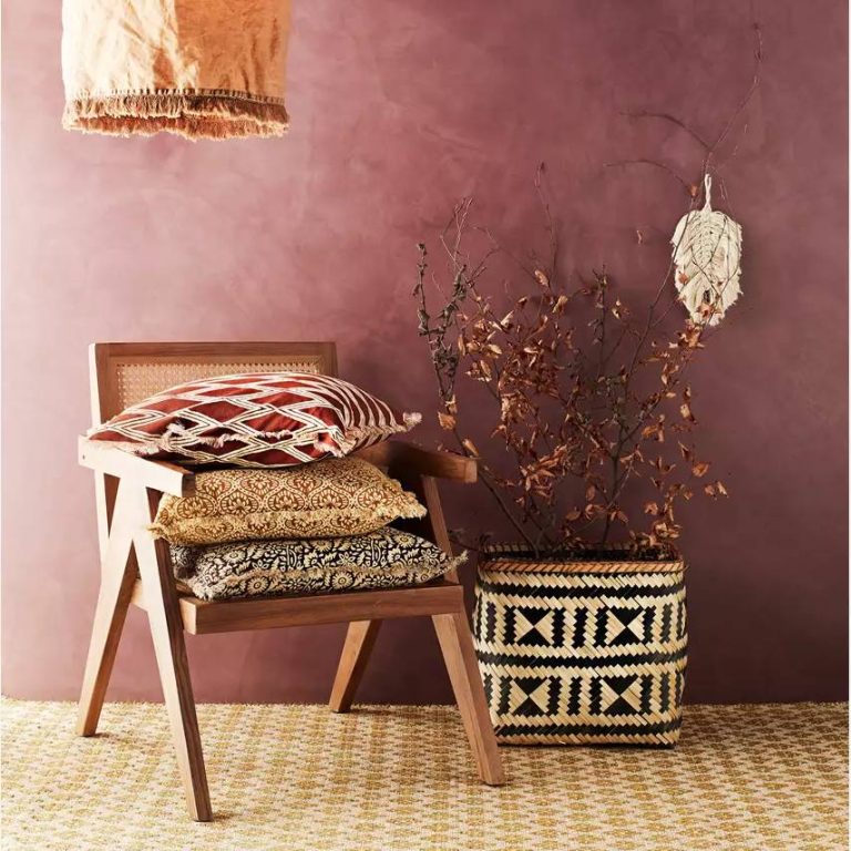 Carver Chair UK