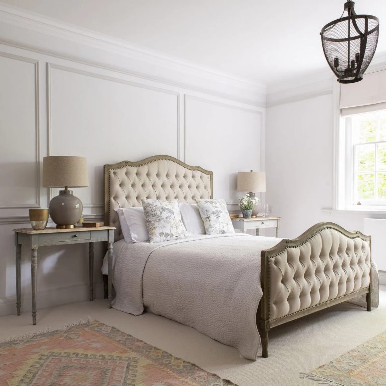 Buttoned Bed UK