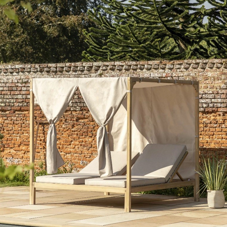 Garden Daybed UK