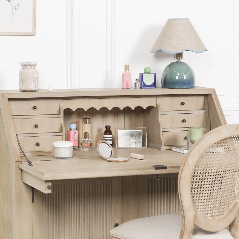 Bureau Desk UK