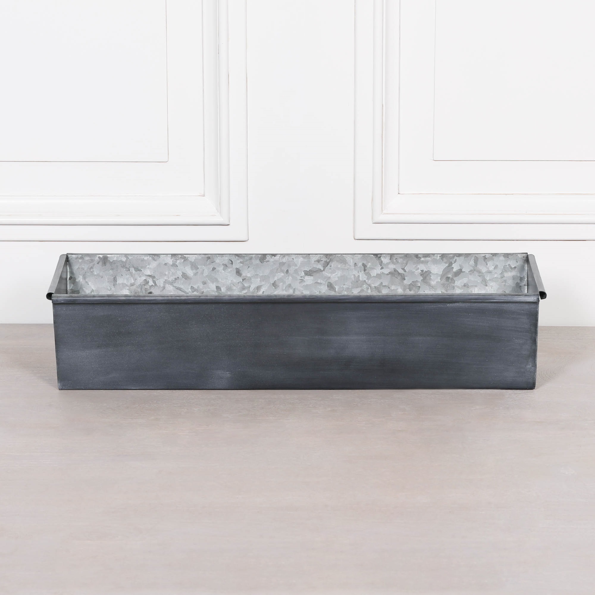 64cm Planter UK