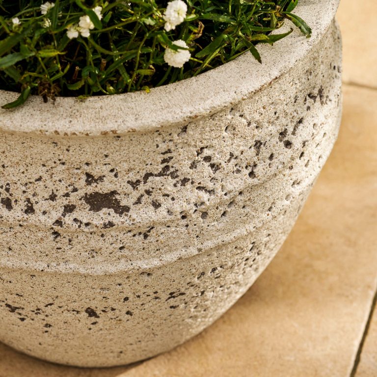 40.5cm Planter UK